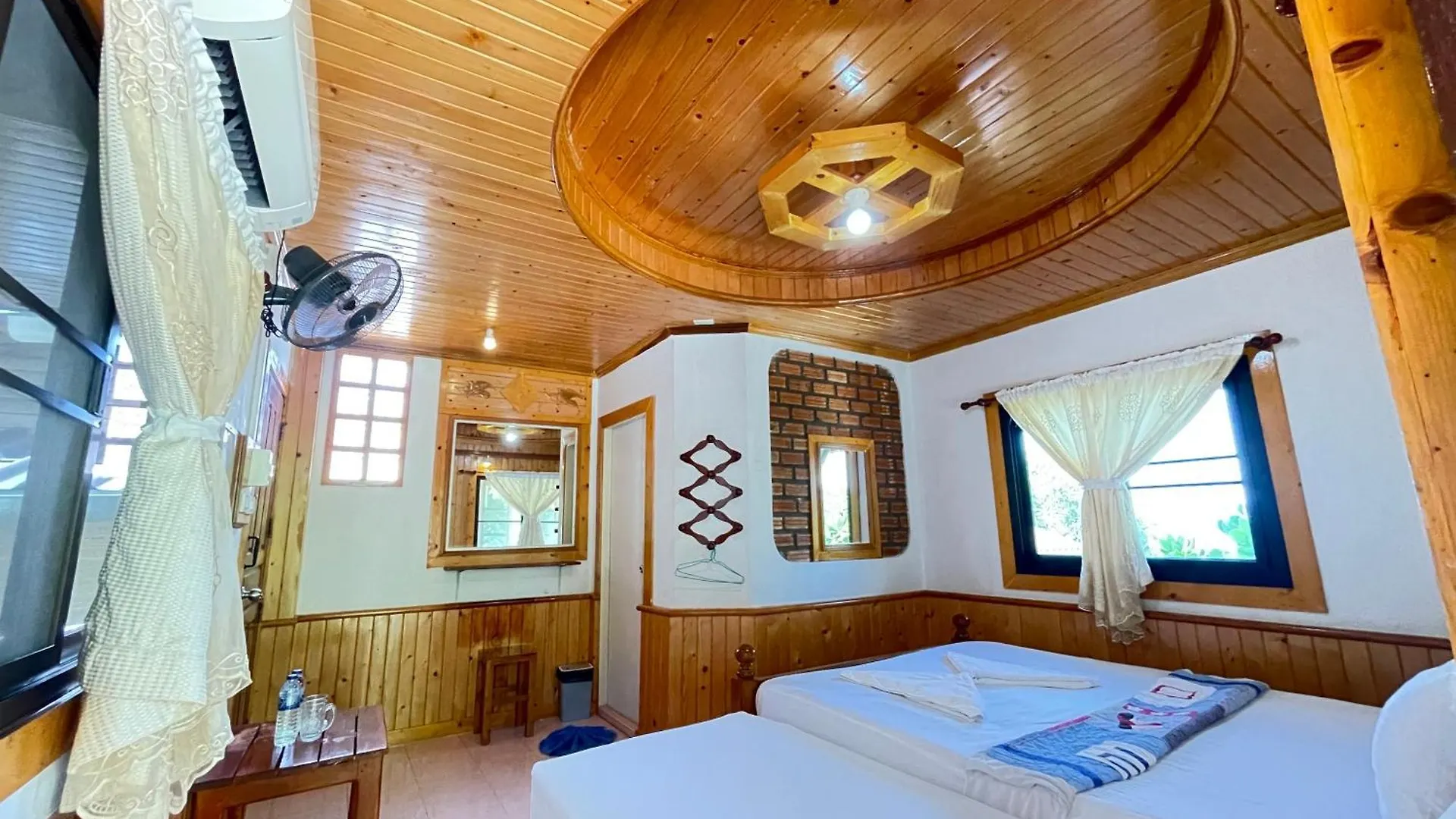 Big Fish Resort Koh Tao